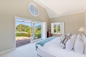 Sublime Five bed Property in Glorious Setting