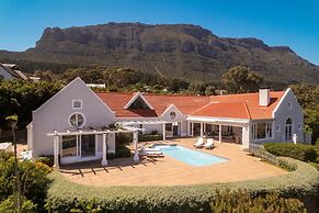 Sublime Five bed Property in Glorious Setting