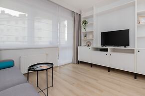 Apartment Gdansk for 6 Guests by Renters