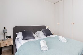 Apartment Gdansk for 6 Guests by Renters