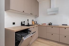 Apartment Gdansk for 6 Guests by Renters