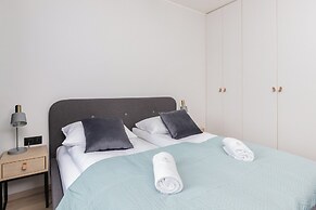 Apartment Gdansk for 6 Guests by Renters