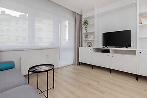 Apartment Gdansk for 6 Guests by Renters