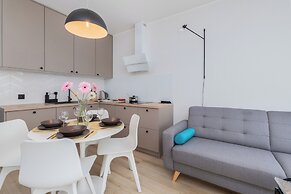 Apartment Gdansk for 6 Guests by Renters