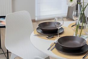 Apartment Gdansk for 6 Guests by Renters