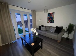 Family Home 5-bed House in Birmingham City Centre