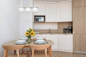 Bel Mare Apartments by Renters