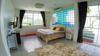 Narong Ek Residence View & Pool Villa