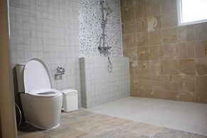 Narong Ek Residence View & Pool Villa