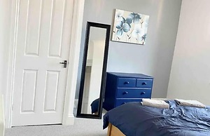 Torquay, 2 Bedrooms, Sleep 6, Free Parking, Torbay