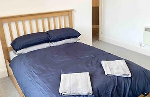 Torquay, 2 Bedrooms, Sleep 6, Free Parking, Torbay