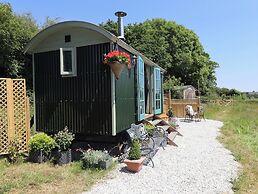 Two Moors Shepherds Hut