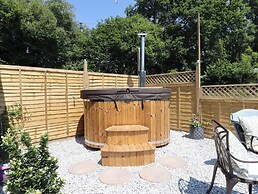 Two Moors Shepherds Hut