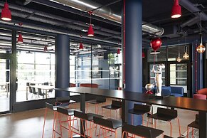 All Suites Appart & Hotel Paris 13 Porte d'Italie