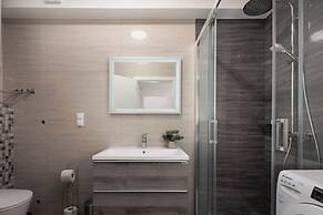 Seafront Apartment Nana 2