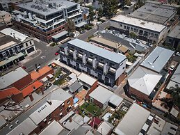 StayCentral Brunswick Central Townhouse