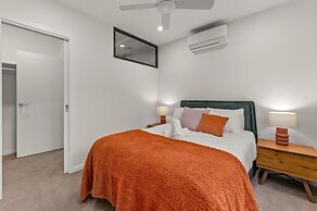 StayCentral Brunswick Central Townhouse