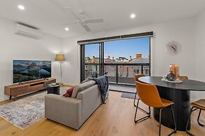 StayCentral Brunswick Central Townhouse