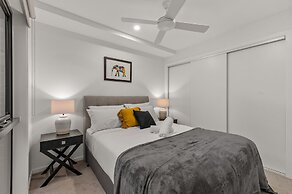 StayCentral Brunswick Central Townhouse