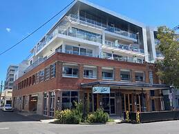 StayCentral Brunswick Central Townhouse