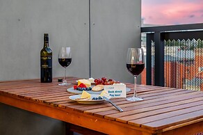 StayCentral Brunswick Central Townhouse