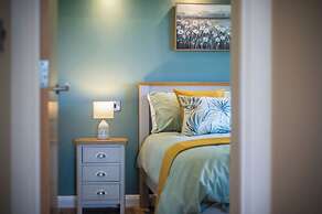 Swanlake Lodge - 3 Bedroom Holiday Home - Penally