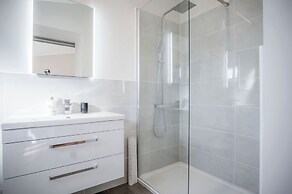 Swanlake Lodge - 3 Bedroom Holiday Home - Penally