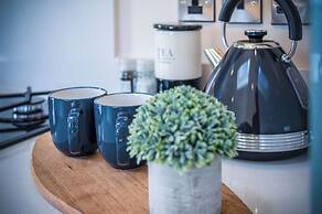 Swanlake Lodge - 3 Bedroom Holiday Home - Penally