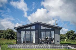 Swanlake Lodge - 3 Bedroom Holiday Home - Penally