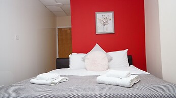 E2M Stays Lowestoft High street