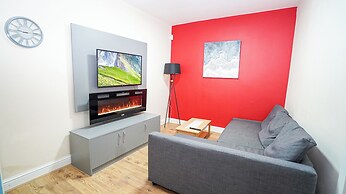 E2M Stays Lowestoft High street