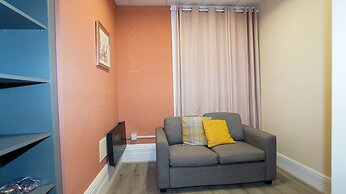 E2M Stays Lowestoft High street