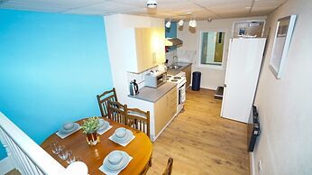 E2M Stays Lowestoft High street