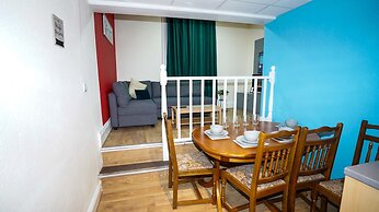 E2M Stays Lowestoft High street