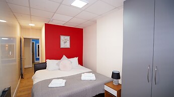 E2M Stays Lowestoft High street