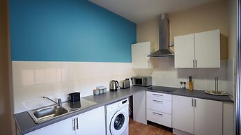 E2M Stays Lowestoft High street