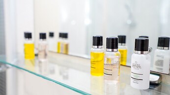 E2M Stays Lowestoft High street