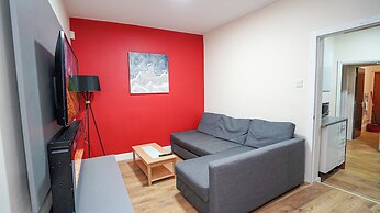 E2M Stays Lowestoft High street