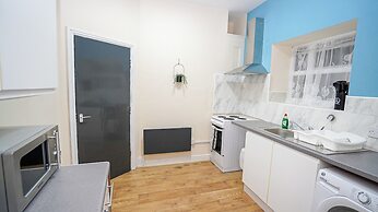 E2M Stays Lowestoft High street