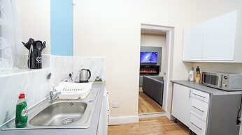 E2M Stays Lowestoft High street