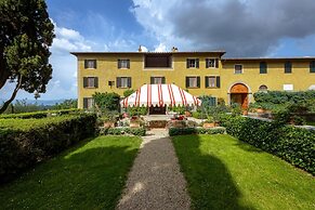 Villa di Tizzano Luxurious Retreat in Paradise