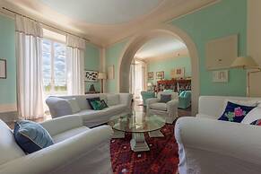 Villa di Tizzano Luxurious Retreat in Paradise