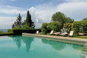 Villa di Tizzano Luxurious Retreat in Paradise