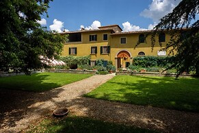 Villa di Tizzano Luxurious Retreat in Paradise