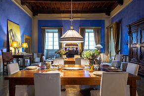 Villa di Tizzano Luxurious Retreat in Paradise