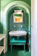 Villa di Tizzano Luxurious Retreat in Paradise