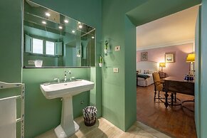 Villa di Tizzano Luxurious Retreat in Paradise