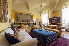 Villa di Tizzano Luxurious Retreat in Paradise