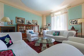 Villa di Tizzano Luxurious Retreat in Paradise