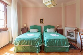 Villa di Tizzano Luxurious Retreat in Paradise